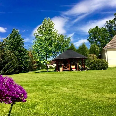 Apartment Apartmanove Pod Dubom