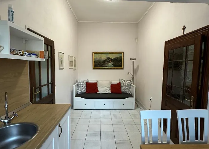 Apartmanove Pod Dubom Lägenhet Polny Kesov